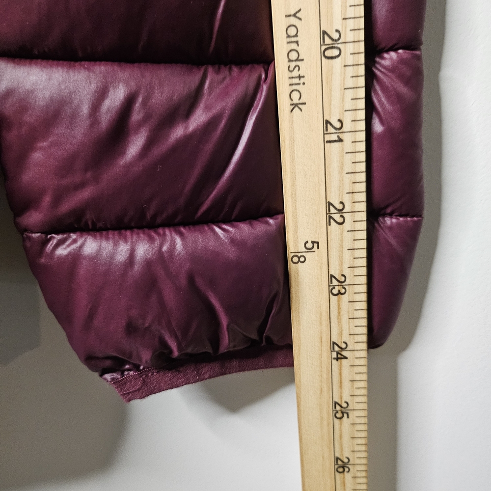St. John’s Bay Burgundy Hooded Puffer Jacket Lightweight Zip Coat Small - Picture 7 of 9